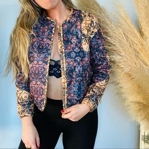 H&M Quilted Printed Blue Gold Tan Zipper Pocket Cropped Moto Bomber Jacket 8